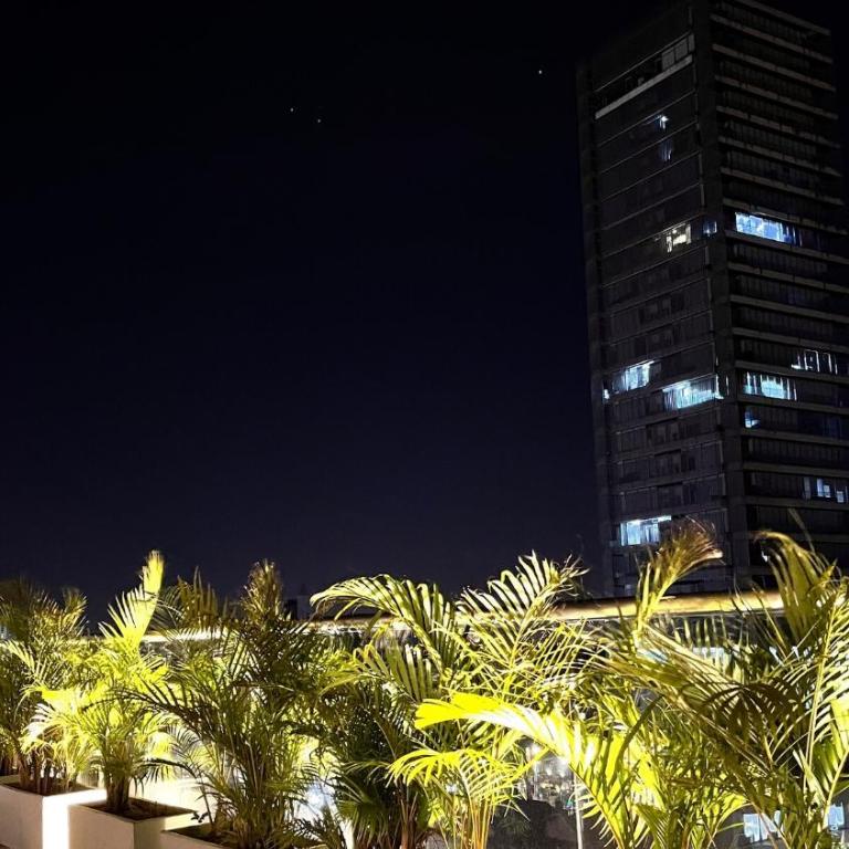 Magnifico Departamento Zona Exclusiva Equipetrol - Apartamento de 1 dormitorio - 26