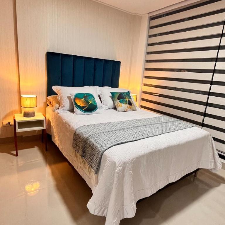 Magnifico Departamento Zona Exclusiva Equipetrol - Apartamento de 1 dormitorio - 18