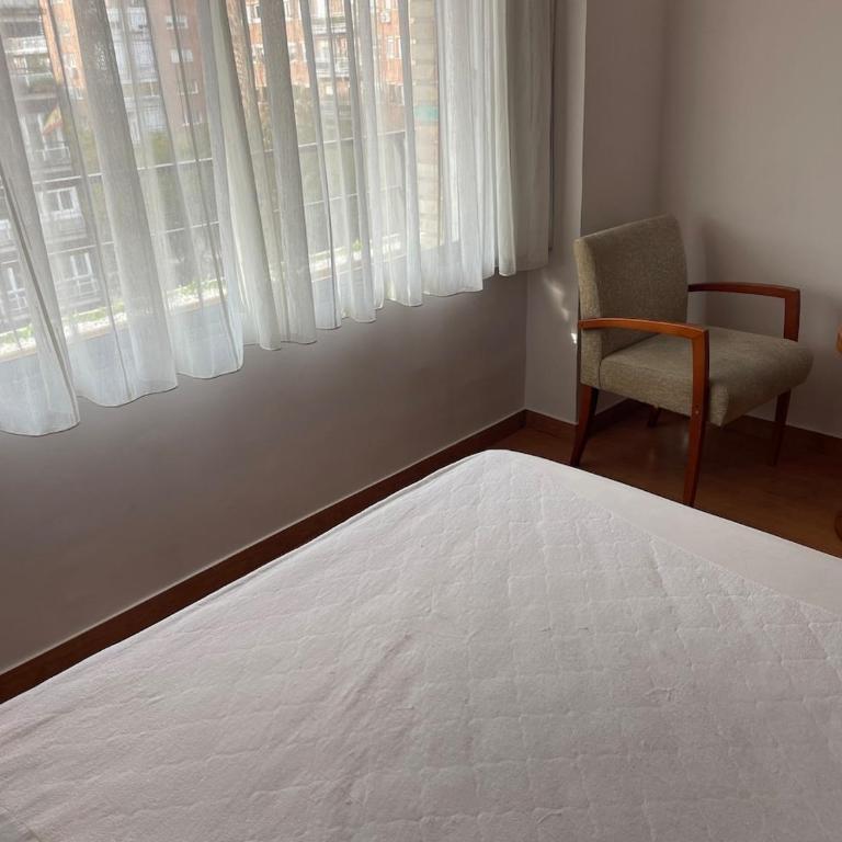 Chamartin St calle Mauricio Legendre - Apartment mit 1 Schlafzimmer - 2
