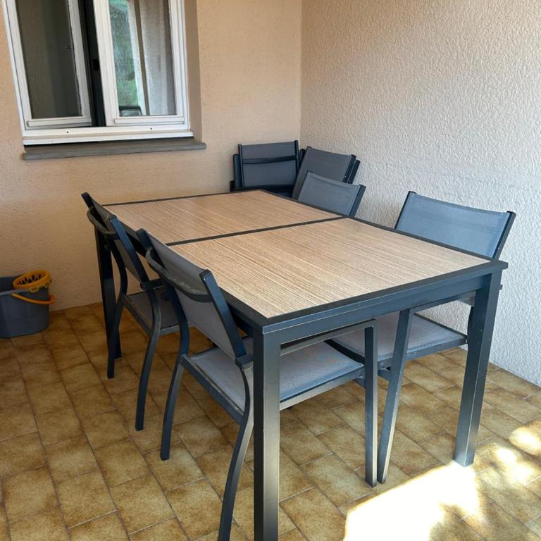Appartement au coeur du Domaine - One-Bedroom Apartment with Balcony - 11