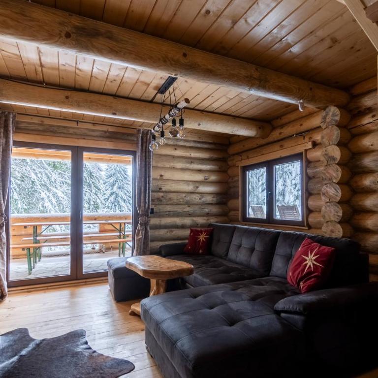 Casa Montana - Two-Bedroom Chalet - 3