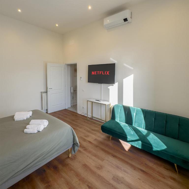 Colosseum Charme - Two-Bedroom Apartment - 8