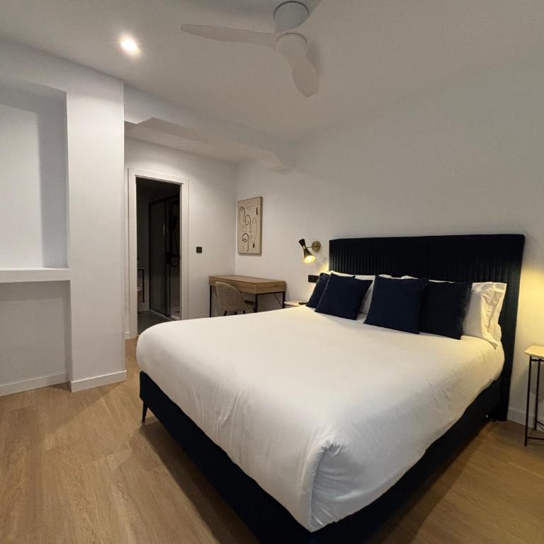 Arenal Suites Bilbao - Superior Double Room - 13