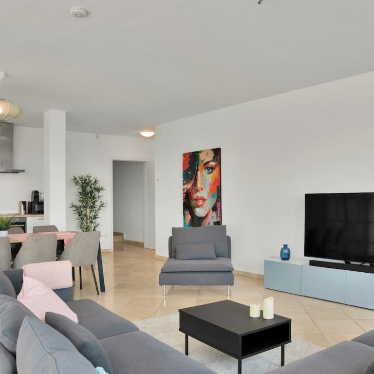 Villa -Heated pool -Amazing view -Ideal for groups - Villa - 16
