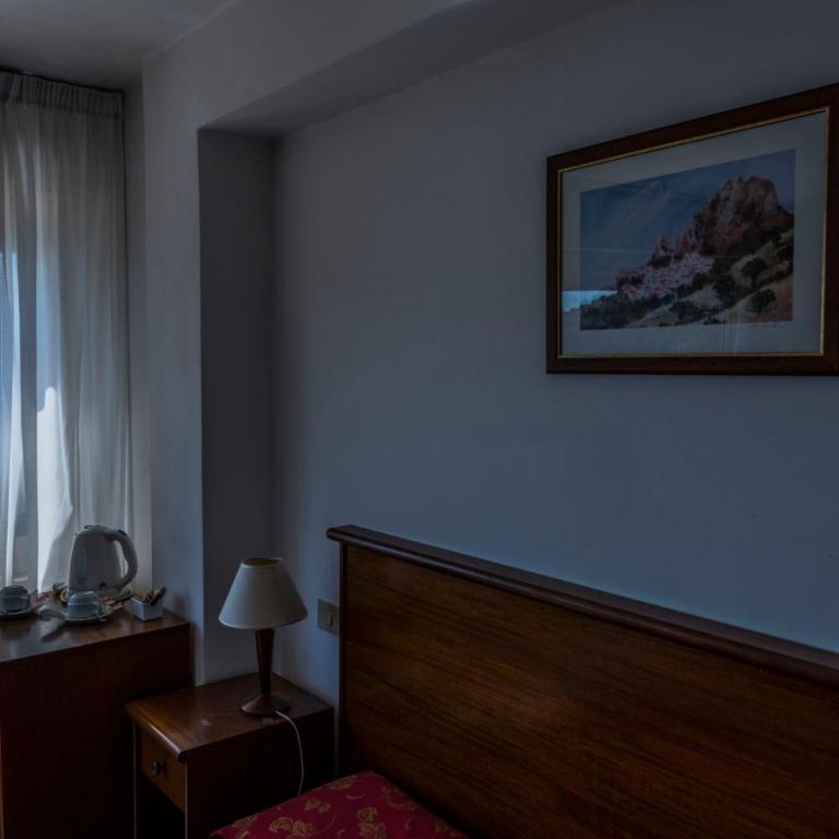 Hotel Isola Bella - Camera Matrimoniale Economy - Piano Terra - 1