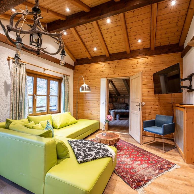 Ferienwohnung Lichtblick - Apartment mit 3 Schlafzimmern und Bergblick - 1