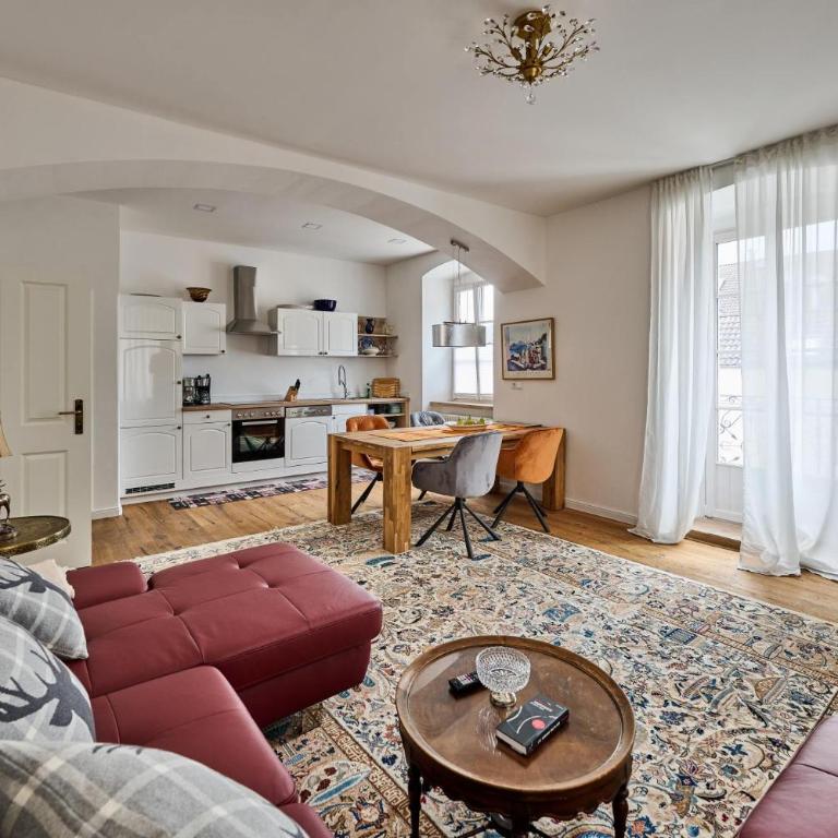 Villa Donata - Luxuriöses & großzügiges Apartment im Herzen von Kaltern, mit Innenhof, kostenlosem Parkplatz direkt am Haus - Apartment mit 2 Schlafzimmern - 4