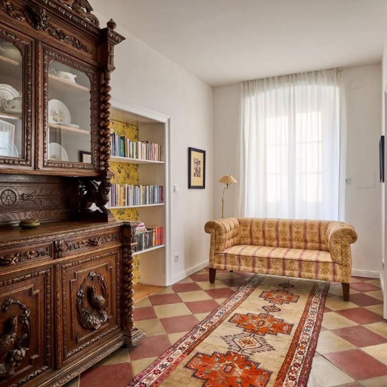 Villa Donata - Luxuriöses & großzügiges Apartment im Herzen von Kaltern, mit Innenhof, kostenlosem Parkplatz direkt am Haus - Apartment mit 2 Schlafzimmern - 8