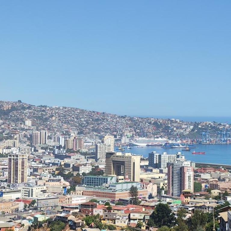 Ocean View & Pool Family Apartment 2P - One-Bedroom Apartment with Balcony and City View - 9