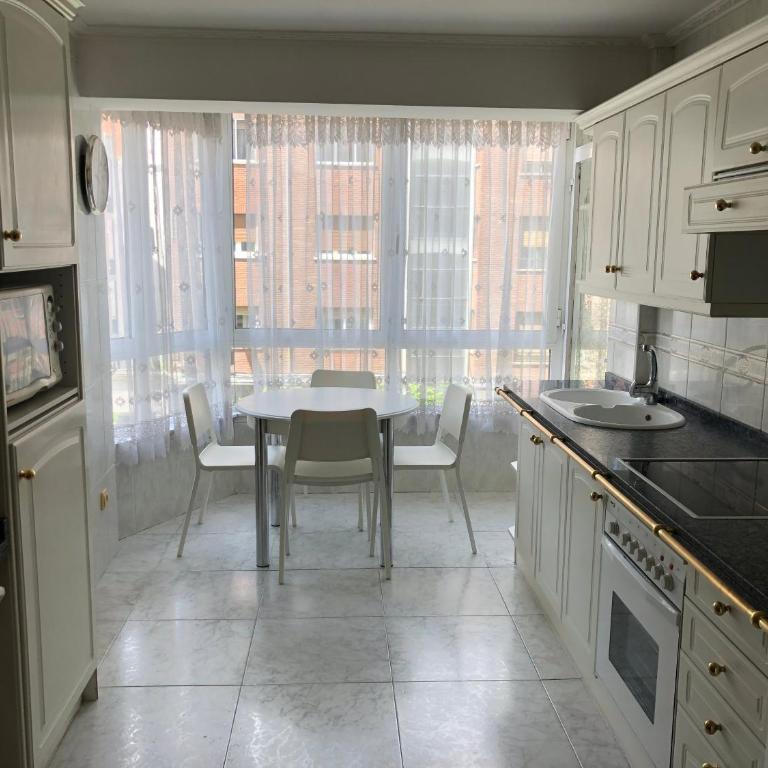 Beautiful central apartment with Wifi VUT-LE-339 - Apartamento de 2 dormitorios - 2