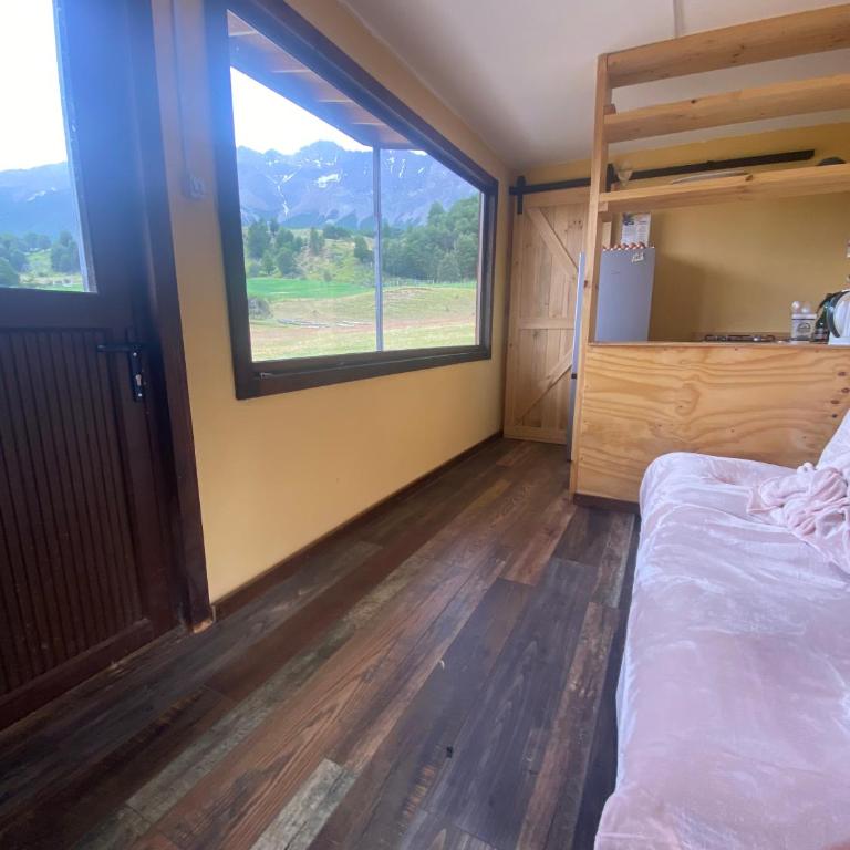 Tiny and Basic Cabin in Nature - One-Bedroom Apartment - 4