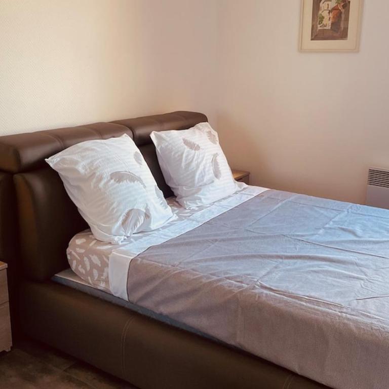 Appartement T2 dans une résidence avec piscine - Appartamento con 1 Camera da Letto - 8