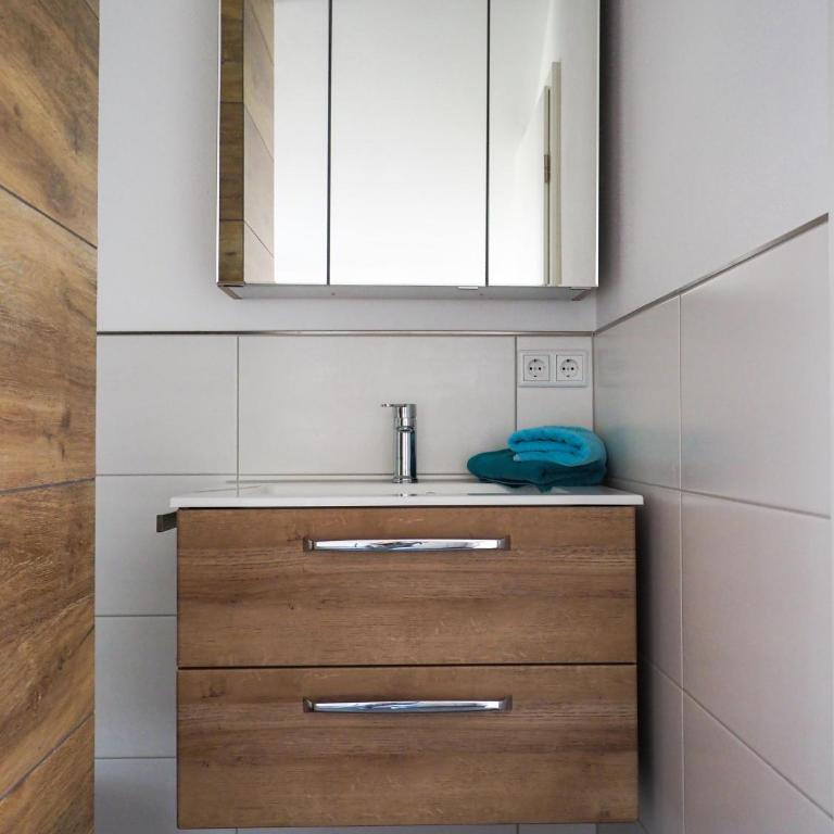 Landhaus Auf der Höh - Apartment mit 1 Schlafzimmer und Badezimmer - 10