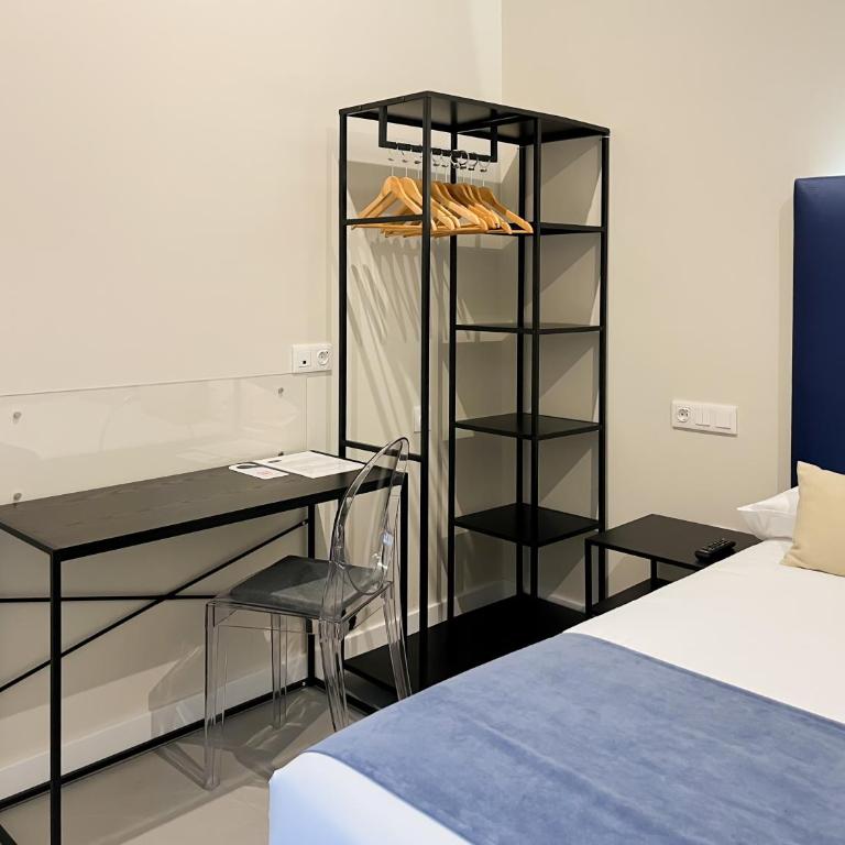 Sevilla DosTorres - Habitación Doble con patio - 8