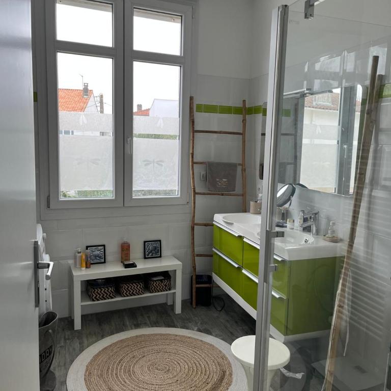 Très bel appartement avec grande terrasse - Apartment mit 2 Schlafzimmern - 7
