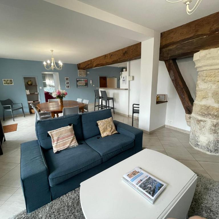 Le Grenier à Sel d'Amboise 5 pers PMR, parking privé, terrasse, maison historique - Appartamento con 2 Camere da Letto - 3