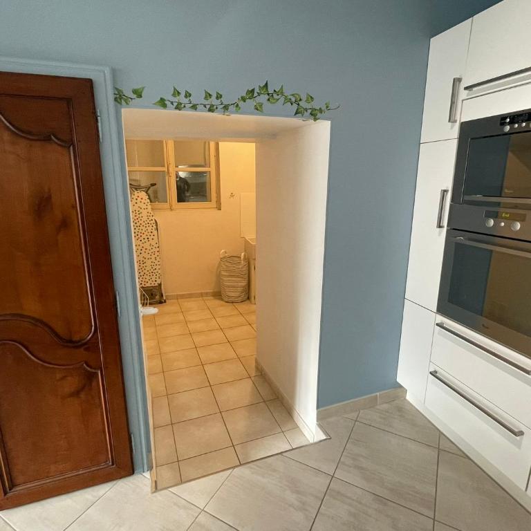 Le Grenier à Sel d'Amboise 5 pers PMR, parking privé, terrasse, maison historique - Appartamento con 2 Camere da Letto - 19