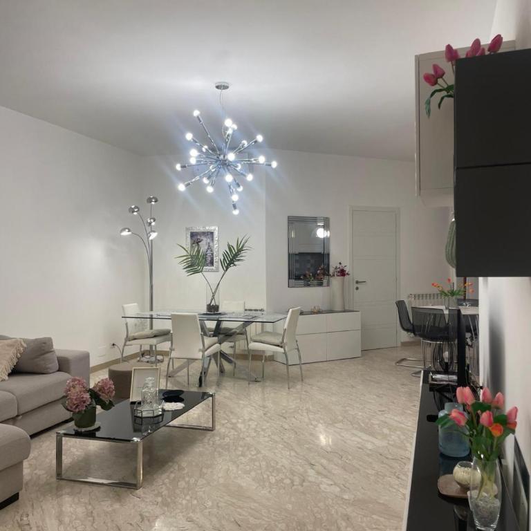 Dama Maria Elena - 1 min walk to Valle Aurelia Metro - Appartamento con 2 Camere da Letto - 1