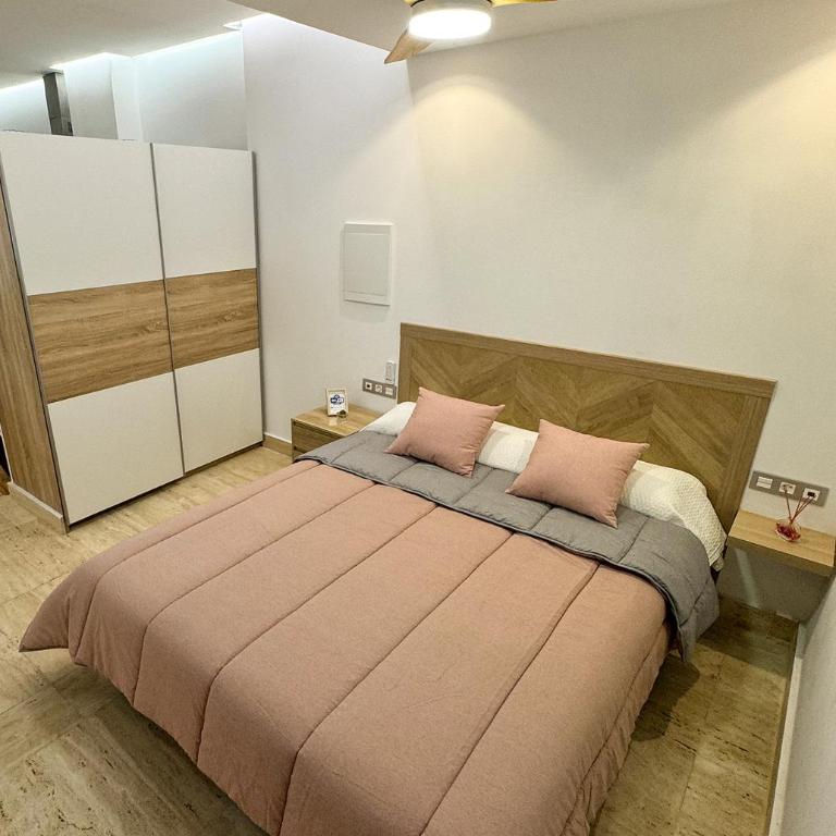 Apartamento céntrico cerca de Torres de Serrano y Viveros - One-Bedroom Apartment - 11