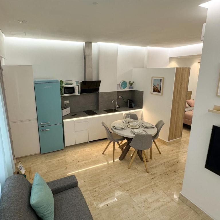 Apartamento céntrico cerca de Torres de Serrano y Viveros - One-Bedroom Apartment - 12