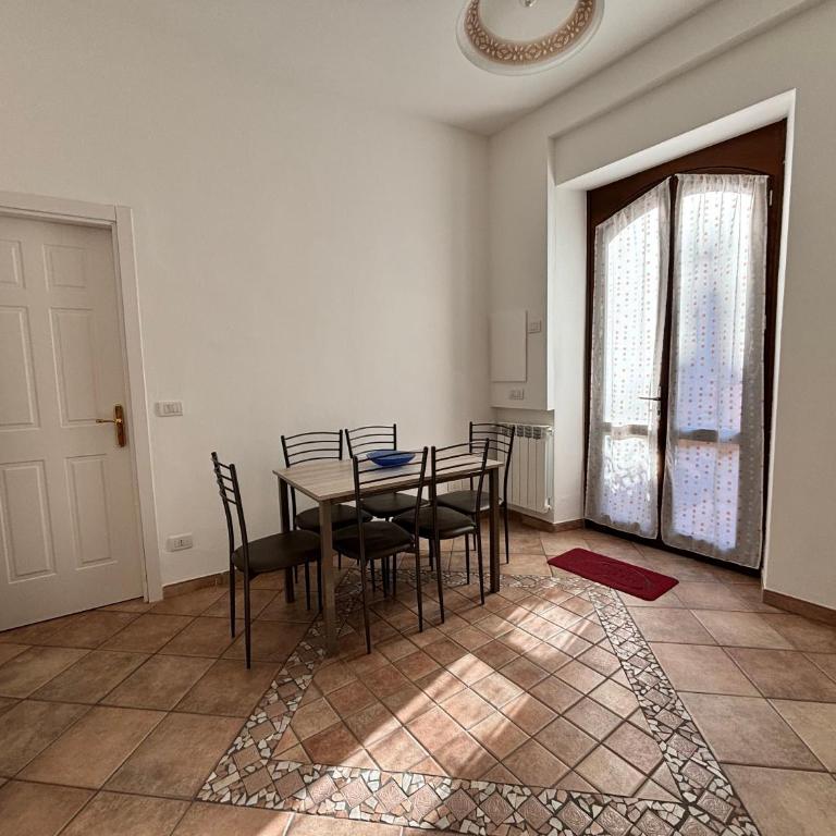 Casa Giorgio - Appartamento con 3 Camere da Letto - 5