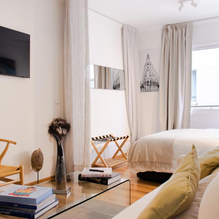 Best Location Puerta de Alcalá - One-Bedroom Apartment - 6