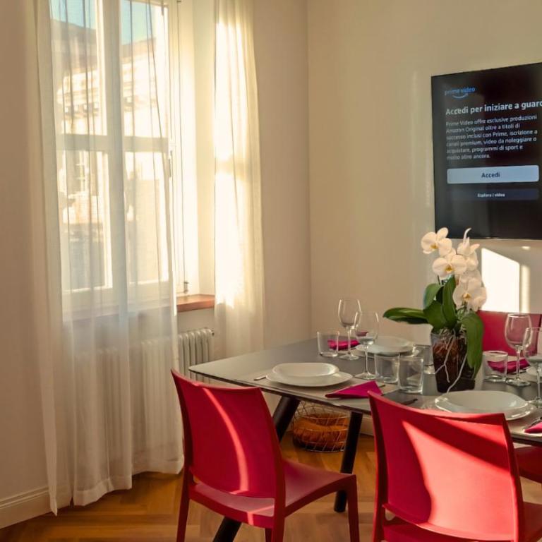Vista mozzafiato su Piazza Unità Design vista unica comfort top e wifi veloce - Appartamento con 1 Camera da Letto - 49