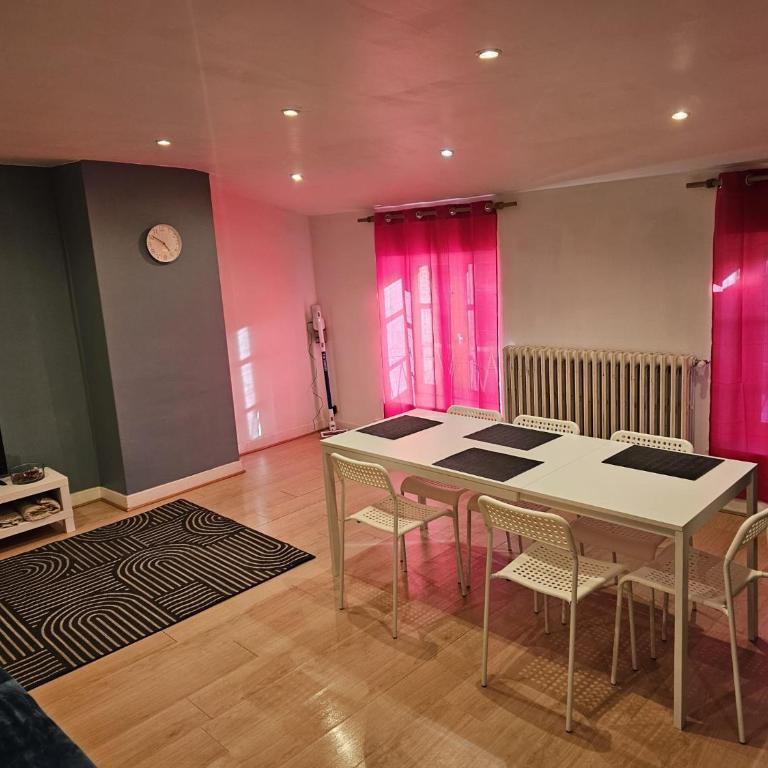Le Léon Cladel T3 proche parking gratuit - Appartement 2 Chambres - 3