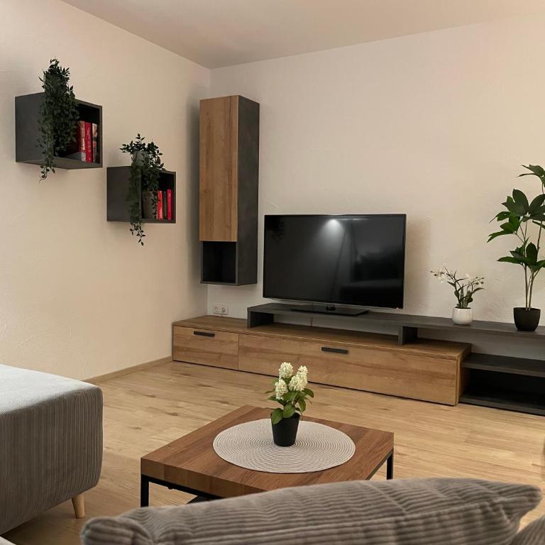 ELIs Ferienwohnung - Apartment mit 1 Schlafzimmer und Terrasse - 11