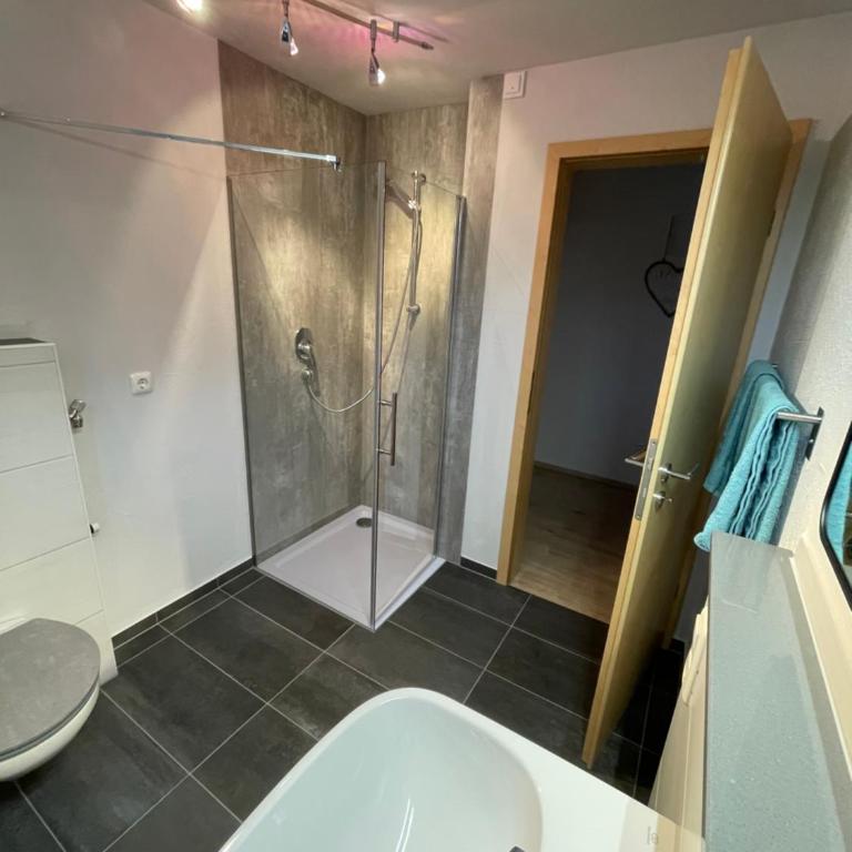 ELIs Ferienwohnung - Apartment mit 1 Schlafzimmer und Terrasse - 16