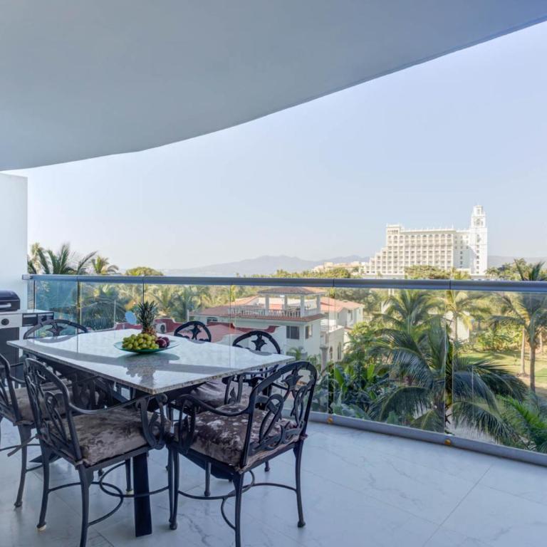 Maritima Beachfront Condos with Gym, 2 Pools, Rooftop and Bar - Apartamento de 2 dormitorios con balcón - 21