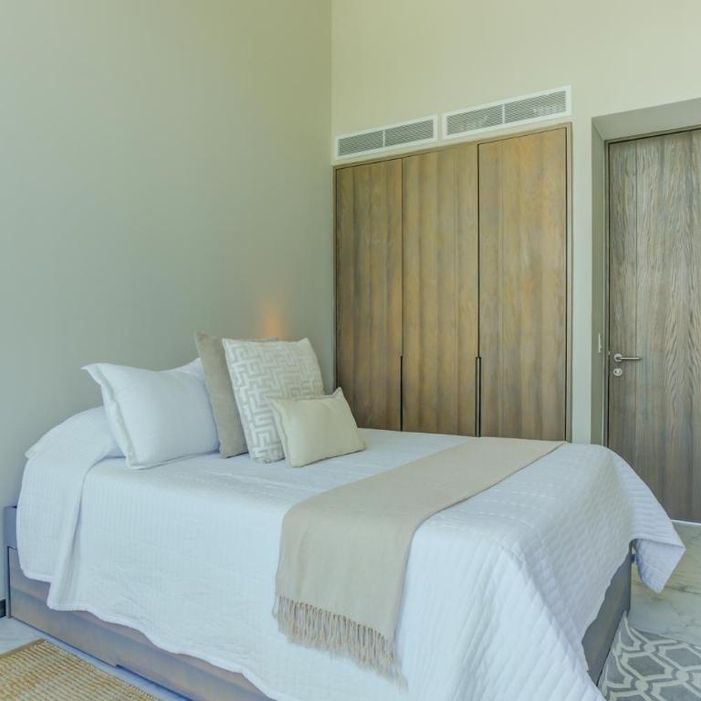Maritima Beachfront Condos with Gym, 2 Pools, Rooftop and Bar - Apartamento de 2 dormitorios con balcón y vistas al mar - 16