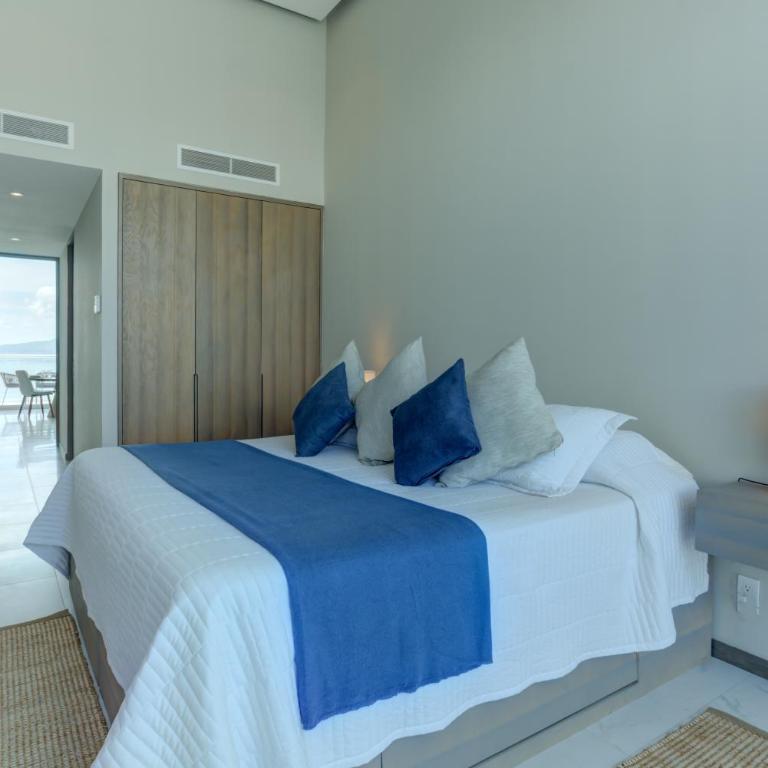 Maritima Beachfront Condos with Gym, 2 Pools, Rooftop and Bar - Apartamento de 2 dormitorios con balcón y vistas al mar - 13