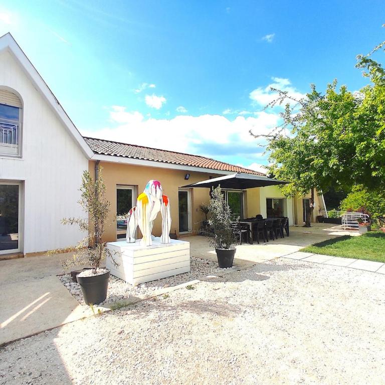 La Villa d Elsa 10-12 pers piscine chauffée 500m du centre ville - Villa - 19