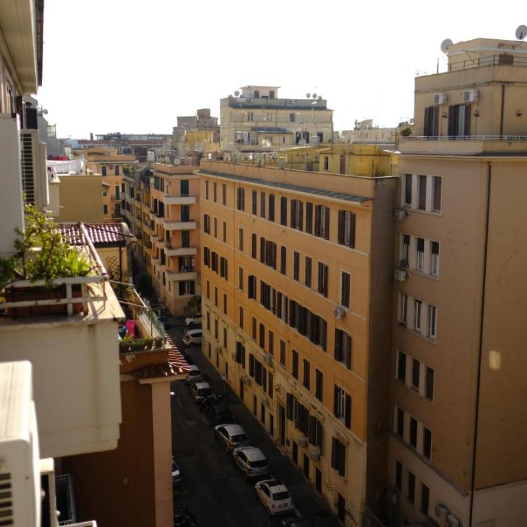 La Nuova Casa Di Zia - near metro A Ponte Lungo - Appartamento con 2 Camere da Letto - 73