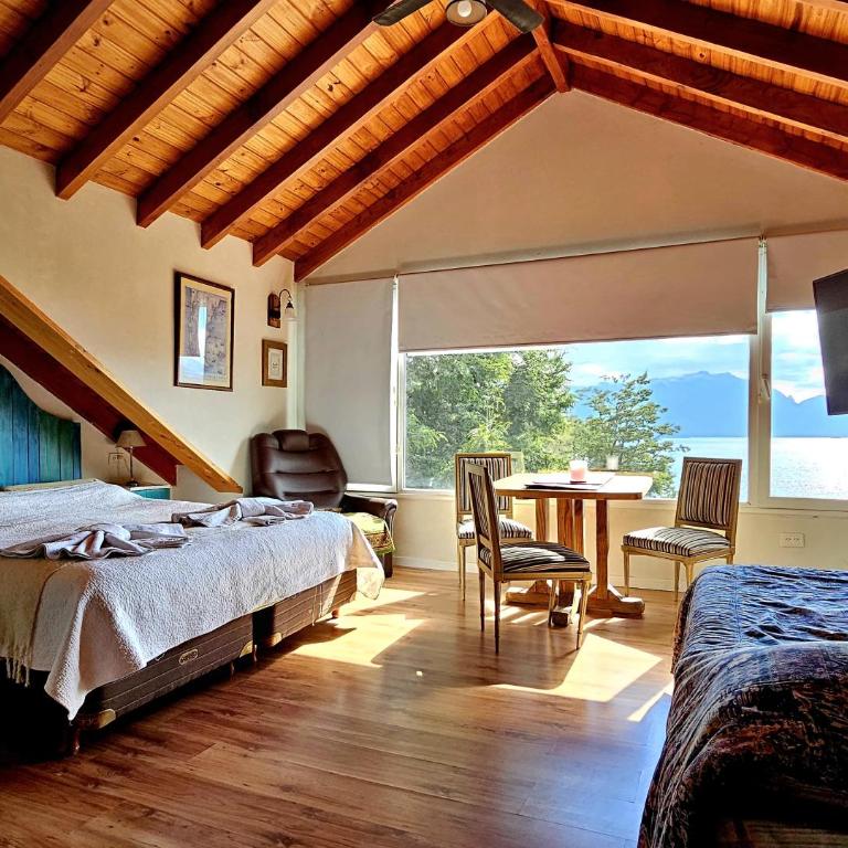 Puerto Esmeralda ESPECTACULAR DEPTO CON VISTA AL LAGO NAHUEL HUAPI - Apartamento con vistas al lago - 6