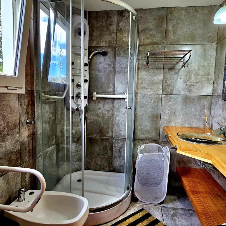 Puerto Esmeralda ESPECTACULAR DEPTO CON VISTA AL LAGO NAHUEL HUAPI - Apartamento con vistas al lago - 14