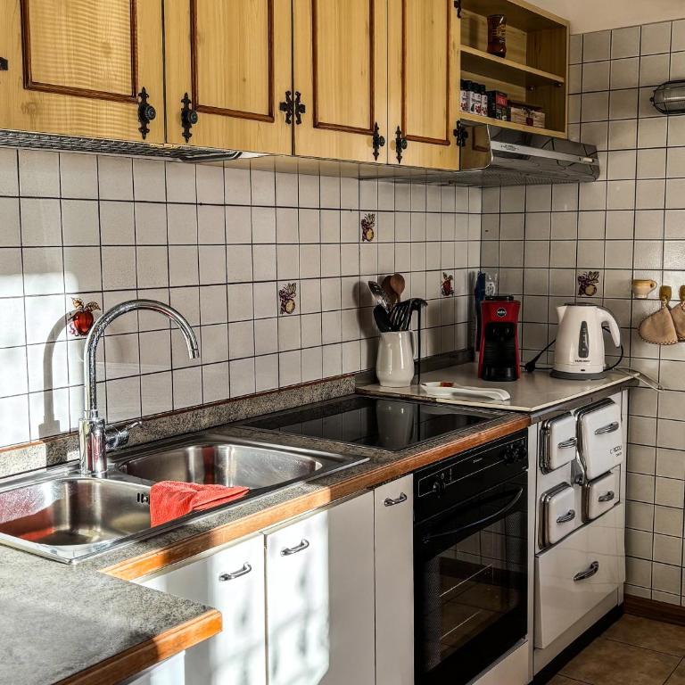 Casa Tone - Appartamento con 3 Camere da Letto e con Vista - 15