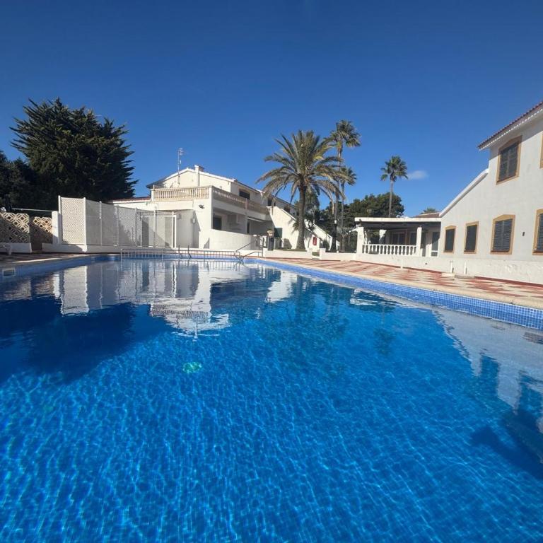 Can Alfredo, Apartamento Cala en Bosch con piscina, terraza y jardín privado - Apartamento de 2 dormitorios - 3