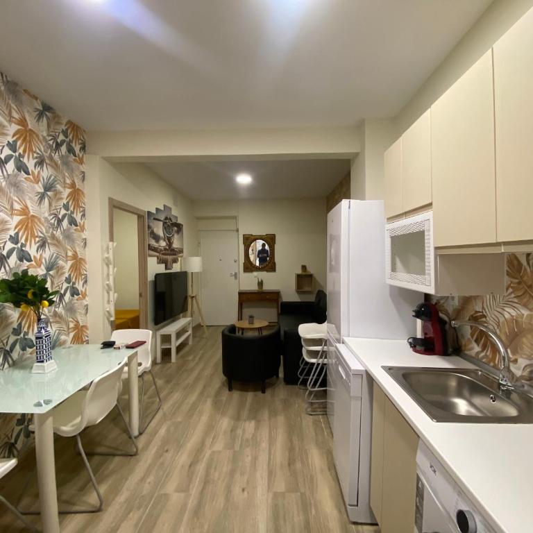El Jardín de Usera - Two-Bedroom Apartment - 10