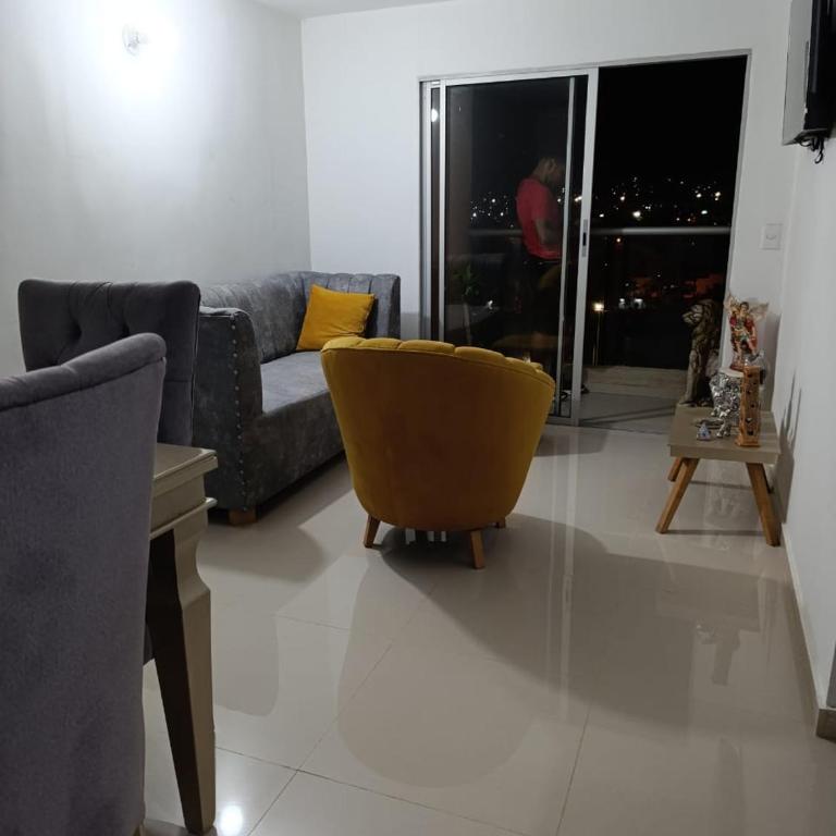 Condominio Nuevo Rodadero - Three-Bedroom Apartment - 1