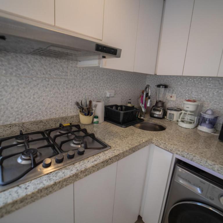 Nice Beach-front Studio with 2 Beds, Aircon & more - Apartamento de 1 dormitorio - 9