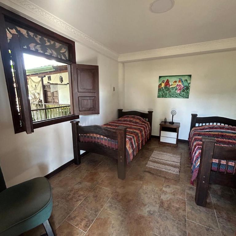 Casa en Armenia con Piscina muy cerca al Parque del Café - Casa de 4 dormitorios - 25