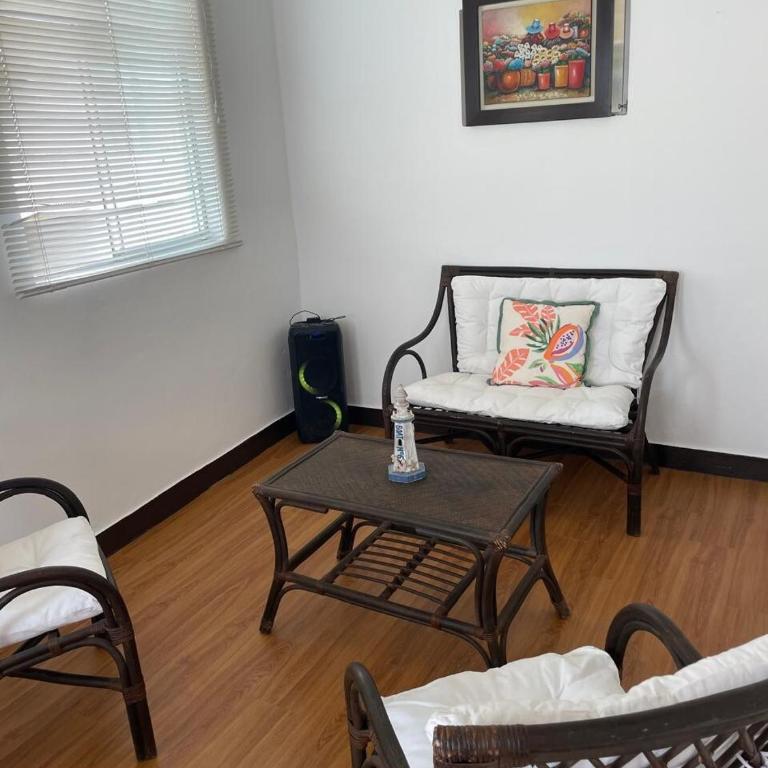 Lindo departamento muy cerca a la playa - Two-Bedroom Apartment - 10