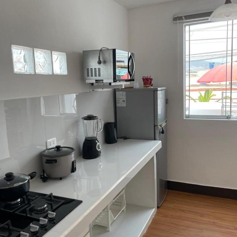 Lindo departamento muy cerca a la playa - Two-Bedroom Apartment - 11