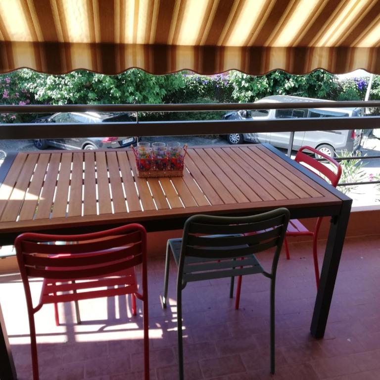Studio cabine climatisé avec WIFI près de la plage - FR-1-776-118 - Apartment - 1