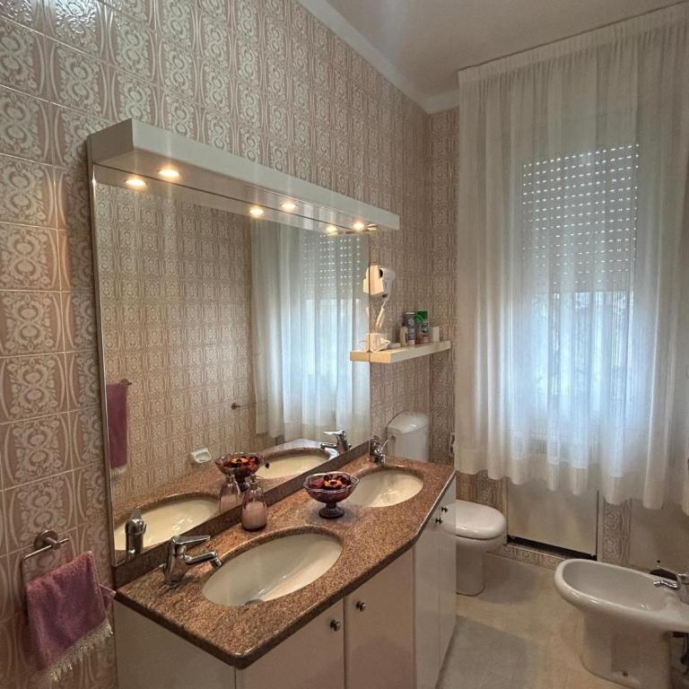 Luxury House San Felice - Two-Bedroom Apartment with Balcony - 16