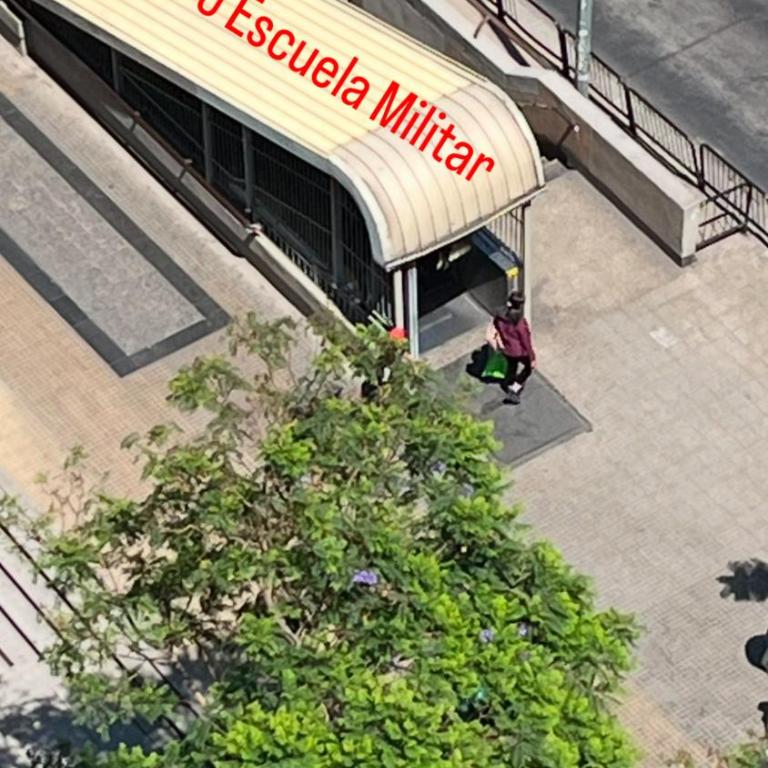 Las Condes, A Pasos del Metro Escuela Militar - Apartamento de 1 dormitorio - 17