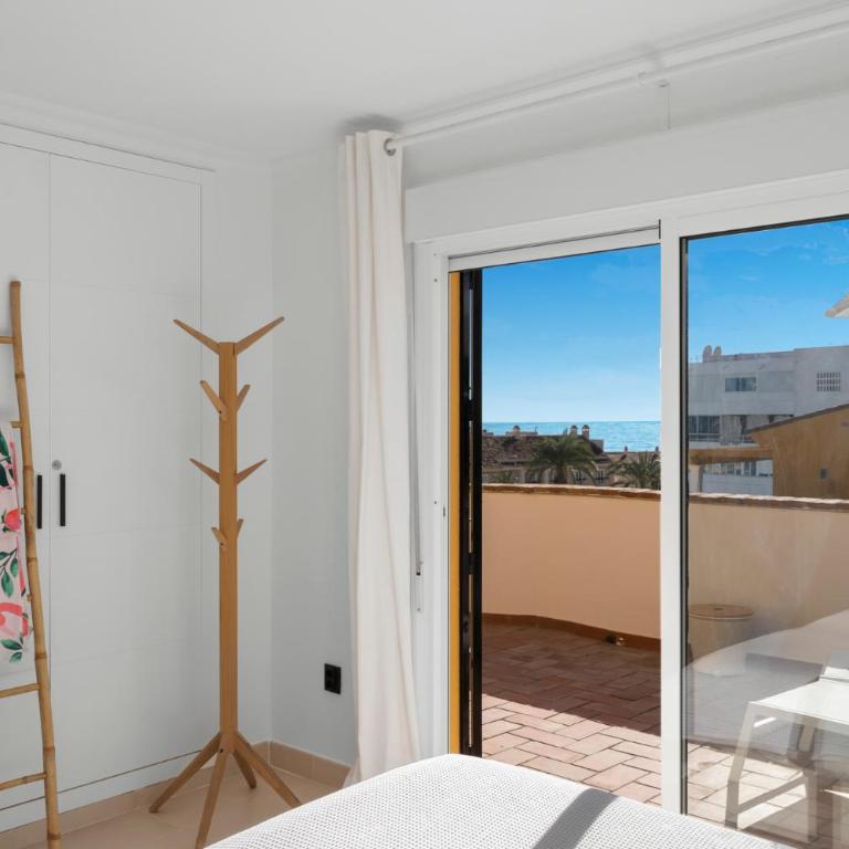 Penthouse - Beach - Sea View - Pool - 40 sqm Private Terrace - One Bedroom - Sleeping Alcove - Casa - 11