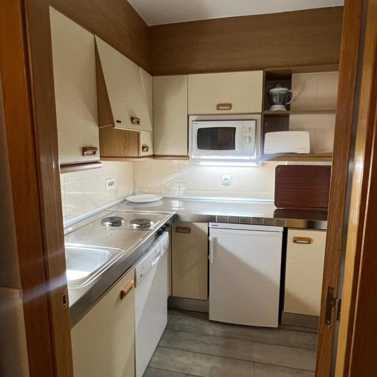 Apartamento Solneu a 150 m de pistas de Baqueira 1500 - Apartment - 4